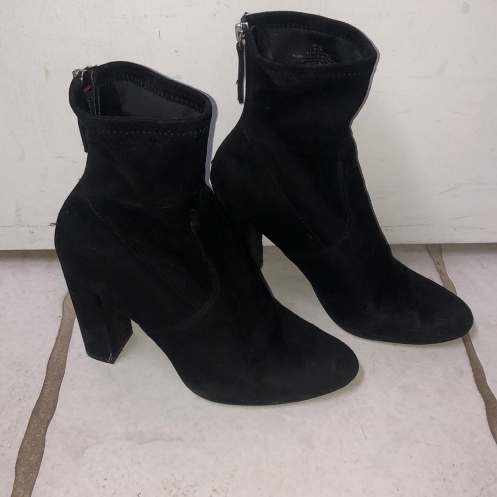 Steve Madden Brisk Booties